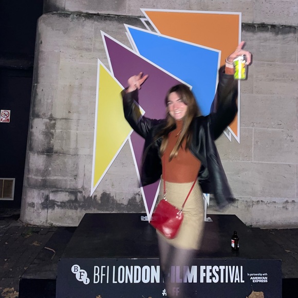 Meet your Posher, Corinne - Picture 4 of 6